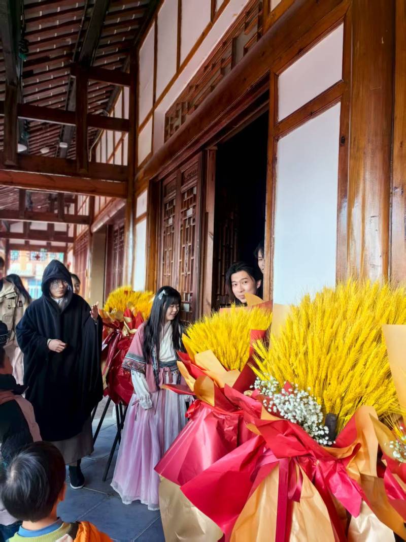 沉浸赋能：郊区景区演艺的差异化突围之路